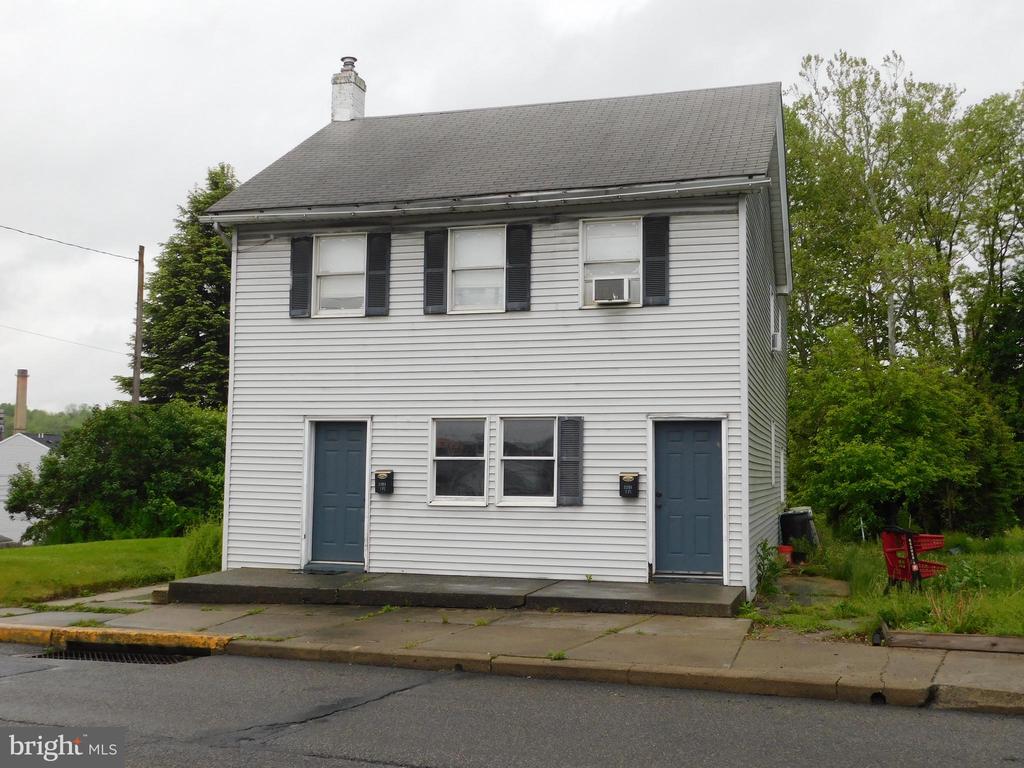 2206 MAIN STREET
