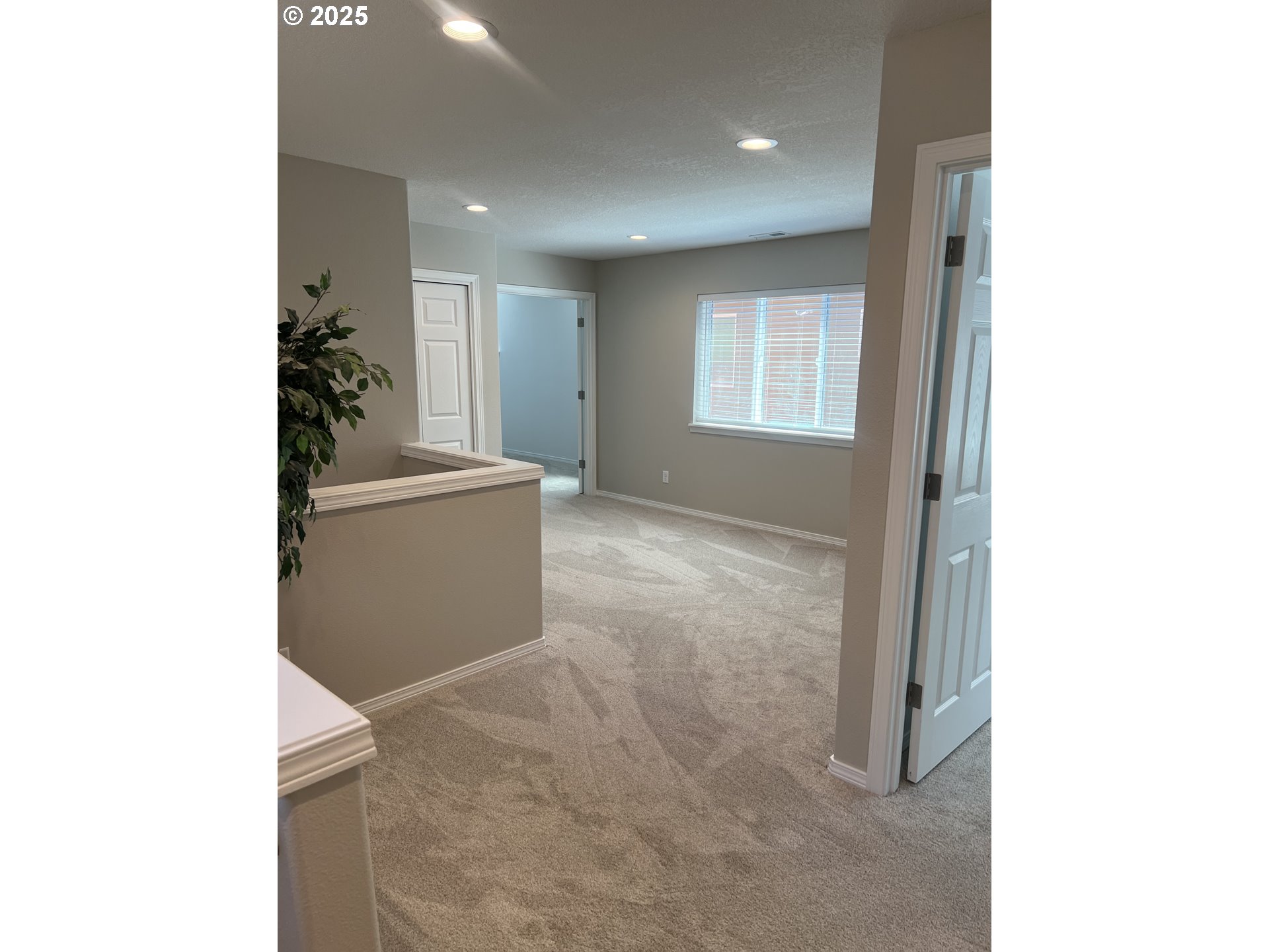 6105 SW Zabaco Ter