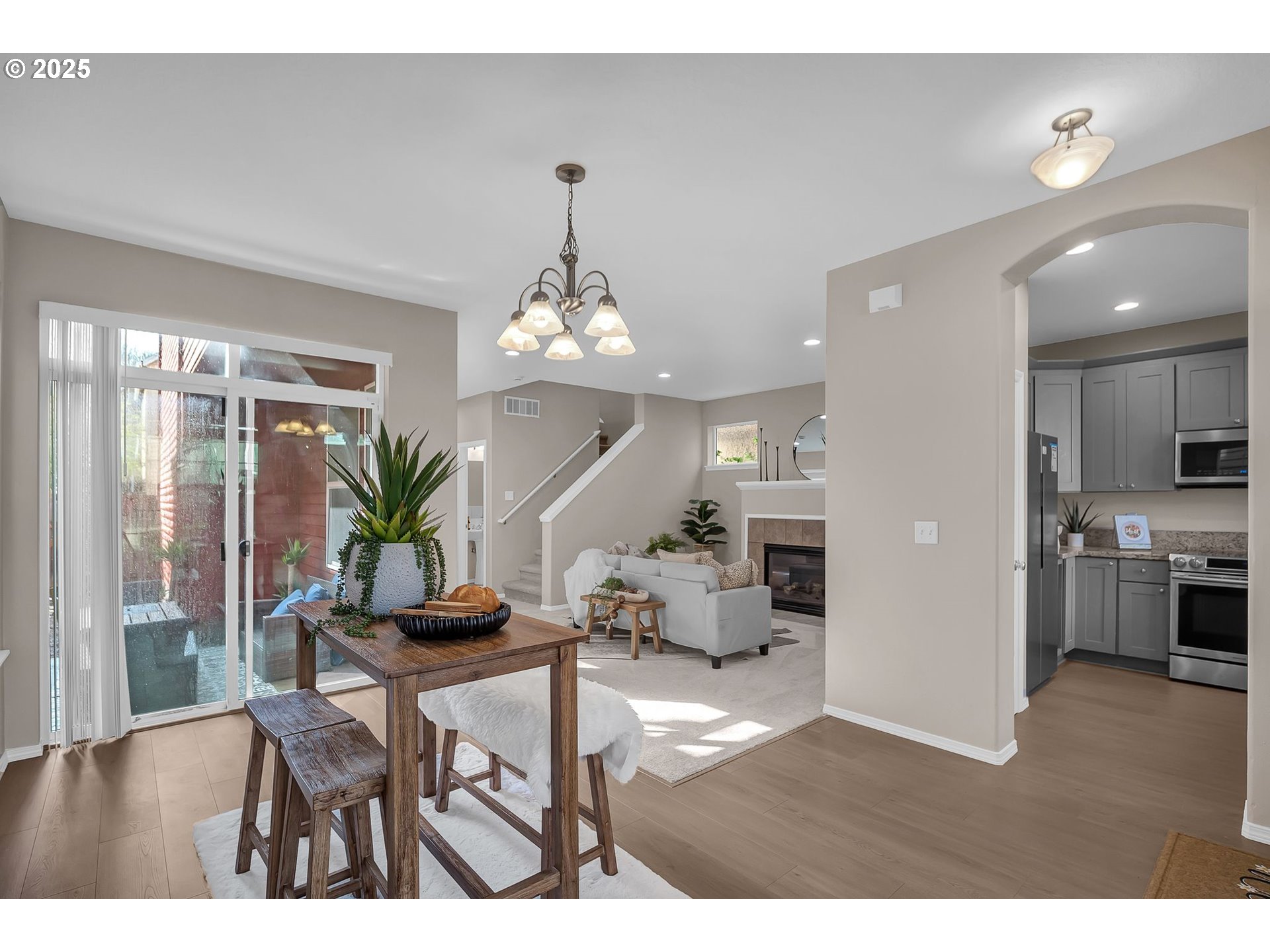 6105 SW Zabaco Ter