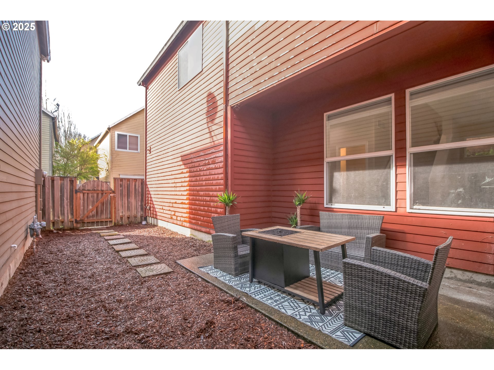 6105 SW Zabaco Ter