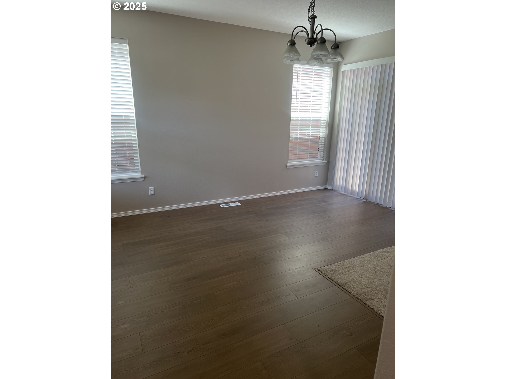 6105 SW Zabaco Ter