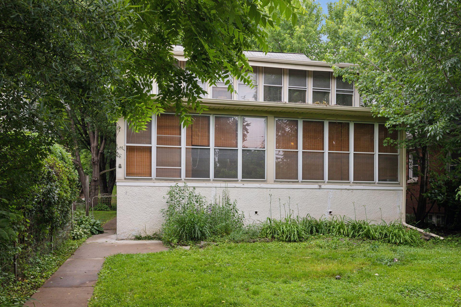 2138 Marshall Avenue