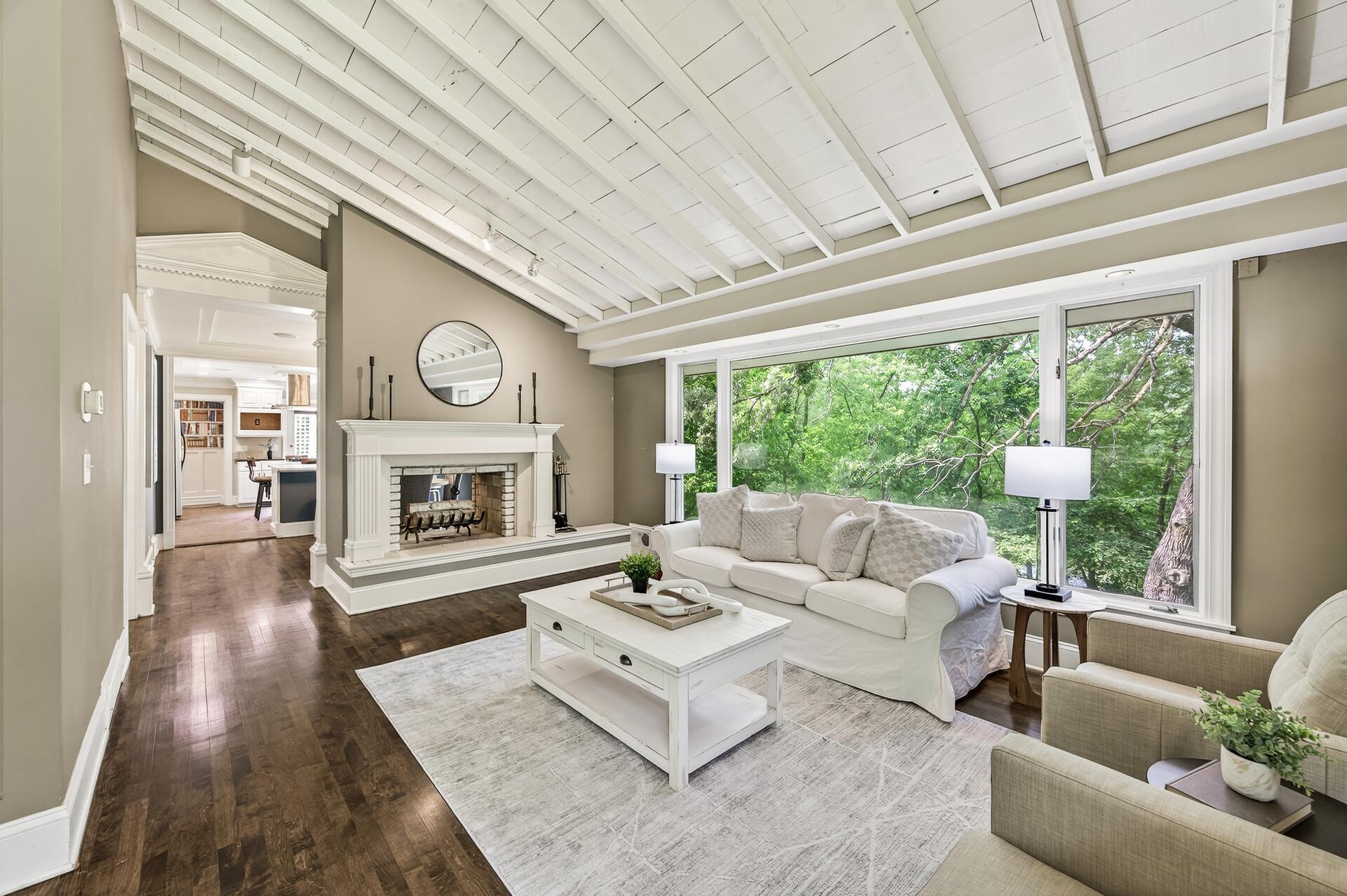 5076 Woodgate Court