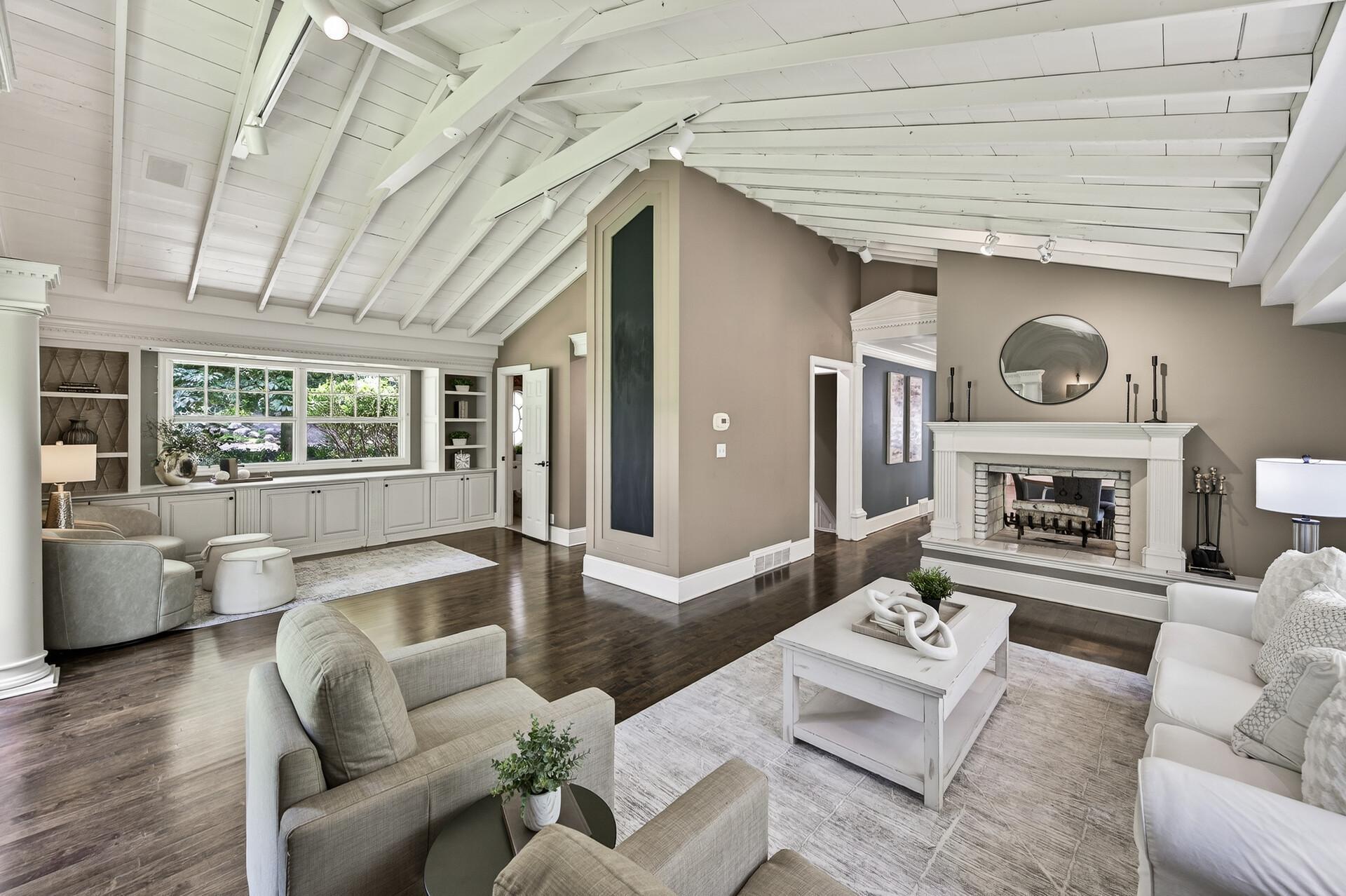 5076 Woodgate Court