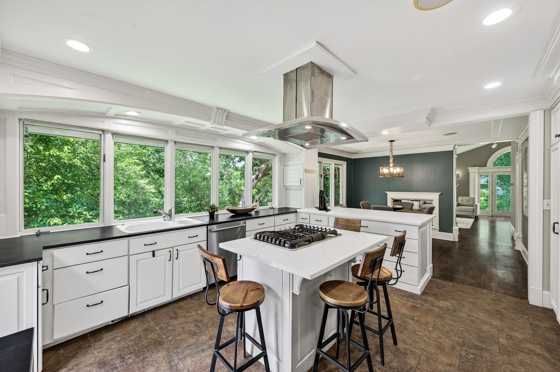 5076 Woodgate Court