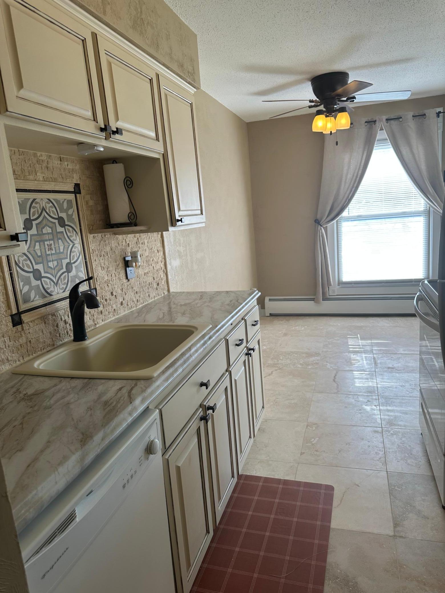 909 11th Avenue S Unit: 8