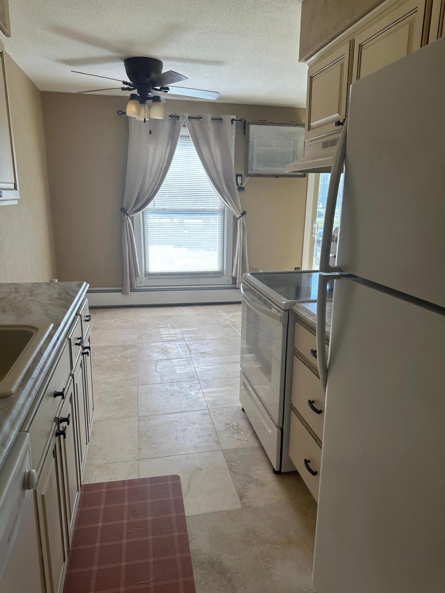 909 11th Avenue S Unit: 8