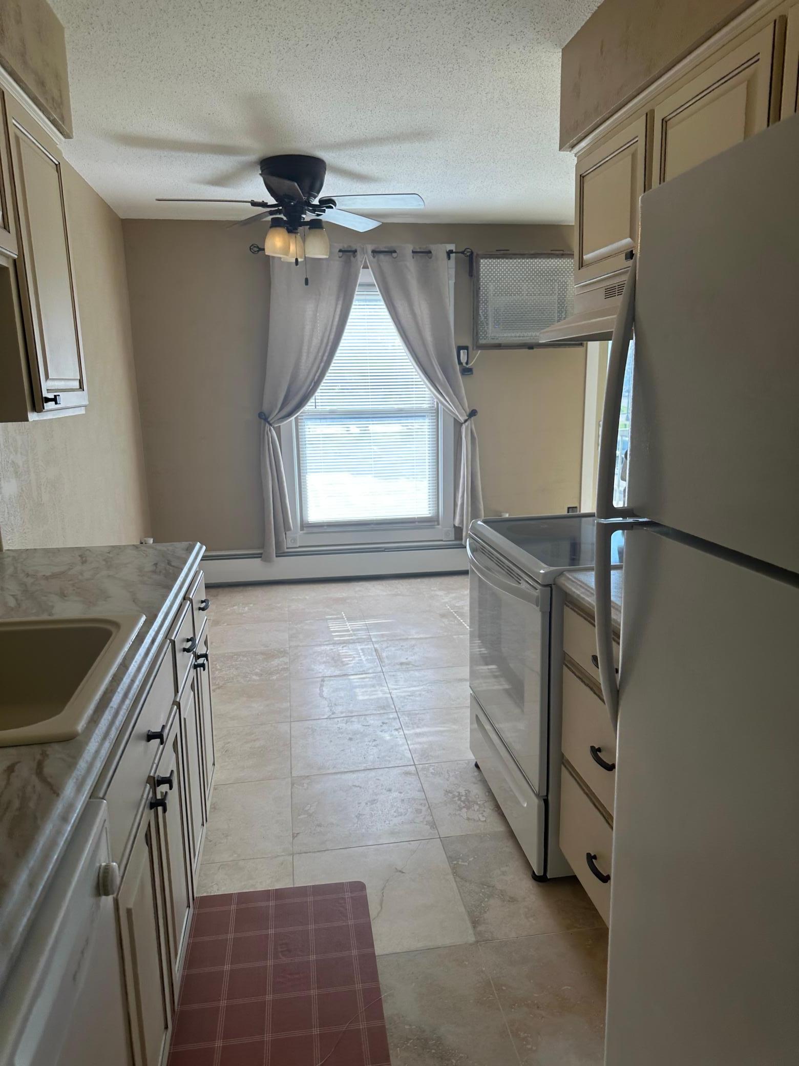 909 11th Avenue S Unit: 8