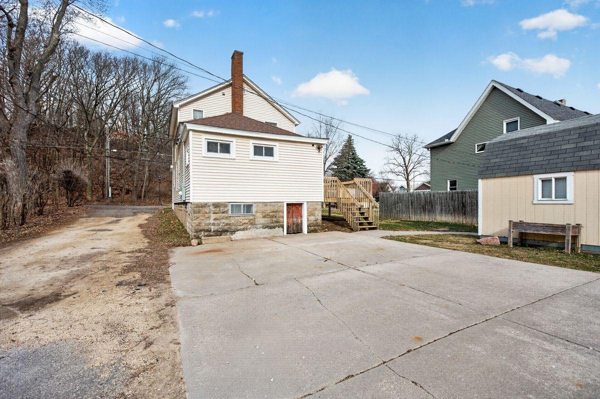 776 Andrew Street