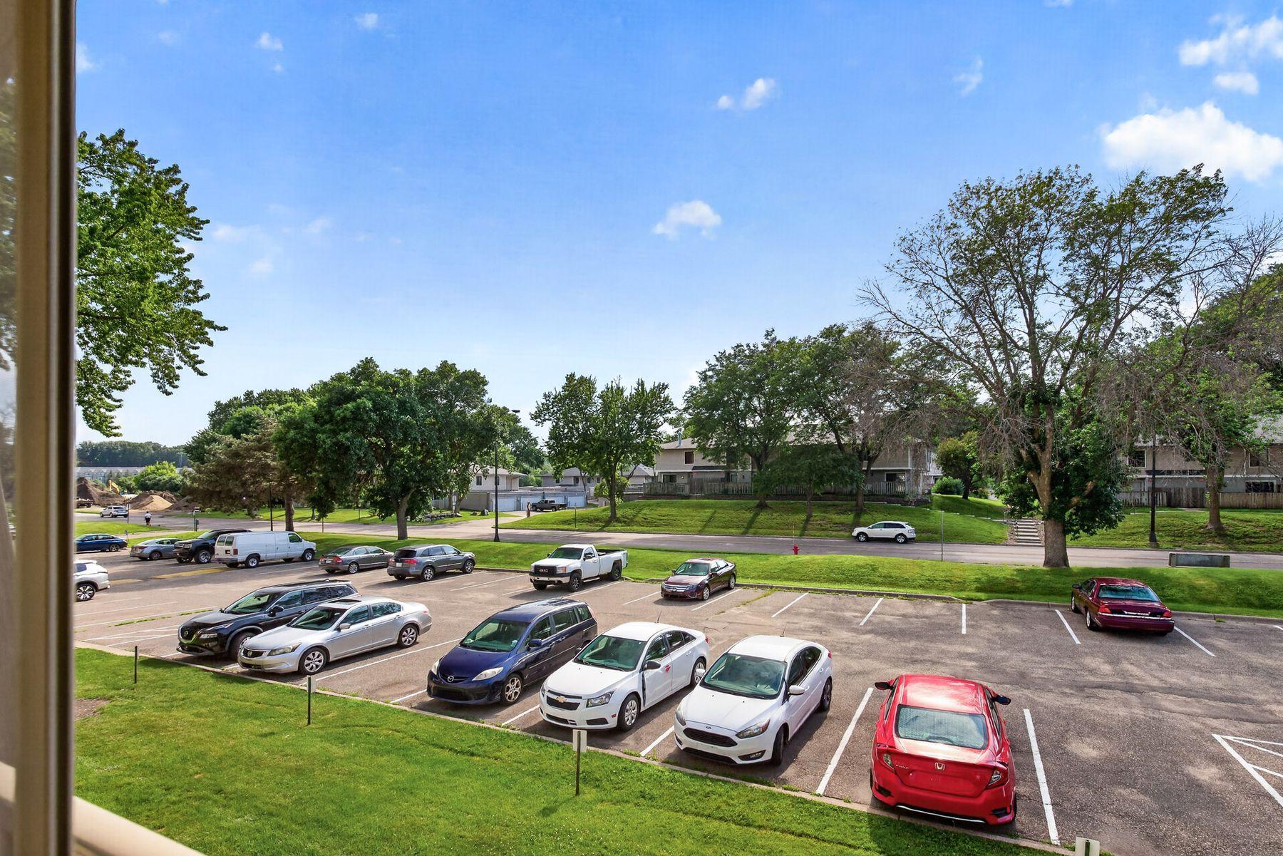 921 11th Avenue S Unit: 5