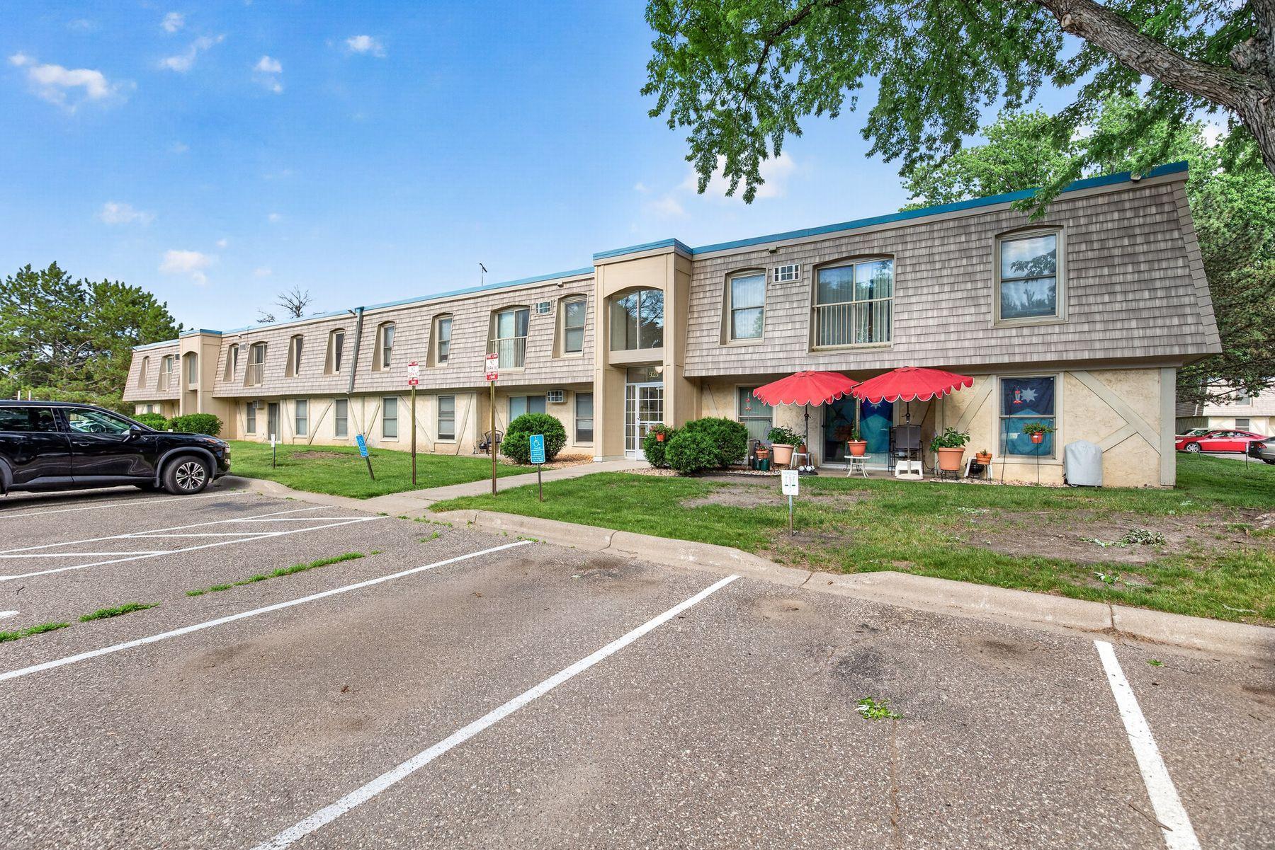 921 11th Avenue S Unit: 5