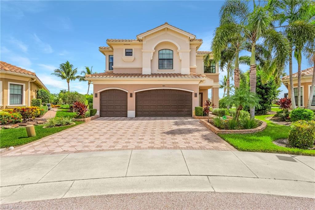 3821 Columbia CT