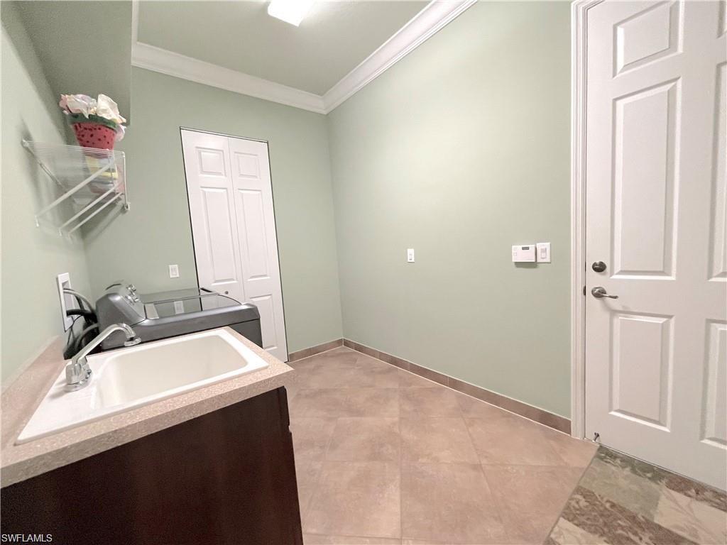 3812 Columbia CT