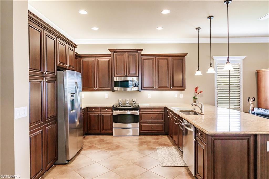 3812 Columbia CT