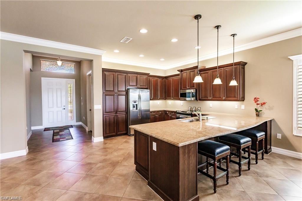 3812 Columbia CT