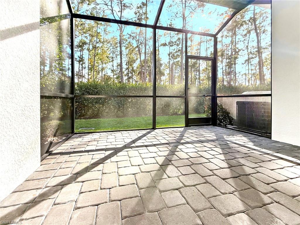 7324 Rockefeller DR
