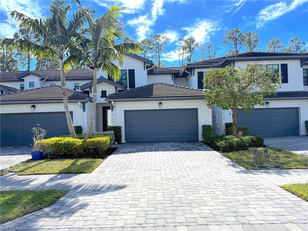 7324 Rockefeller DR