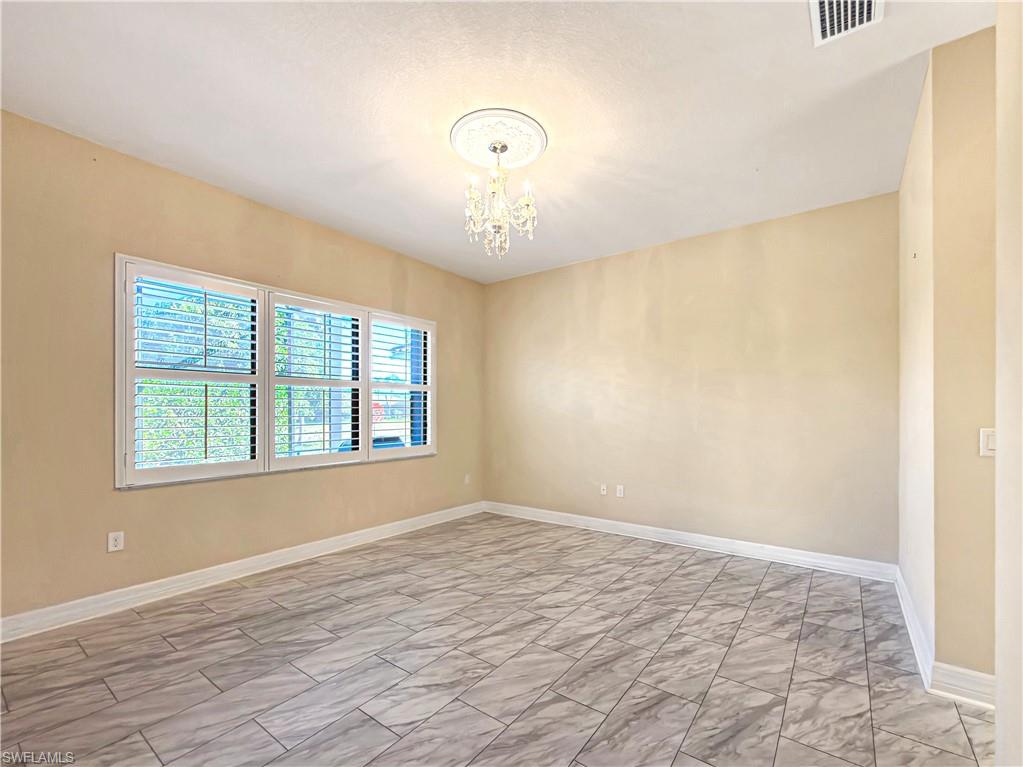 3809 Columbia CT