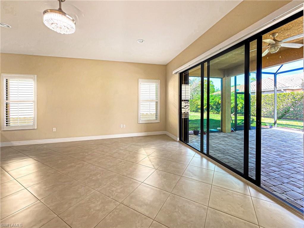 3809 Columbia CT