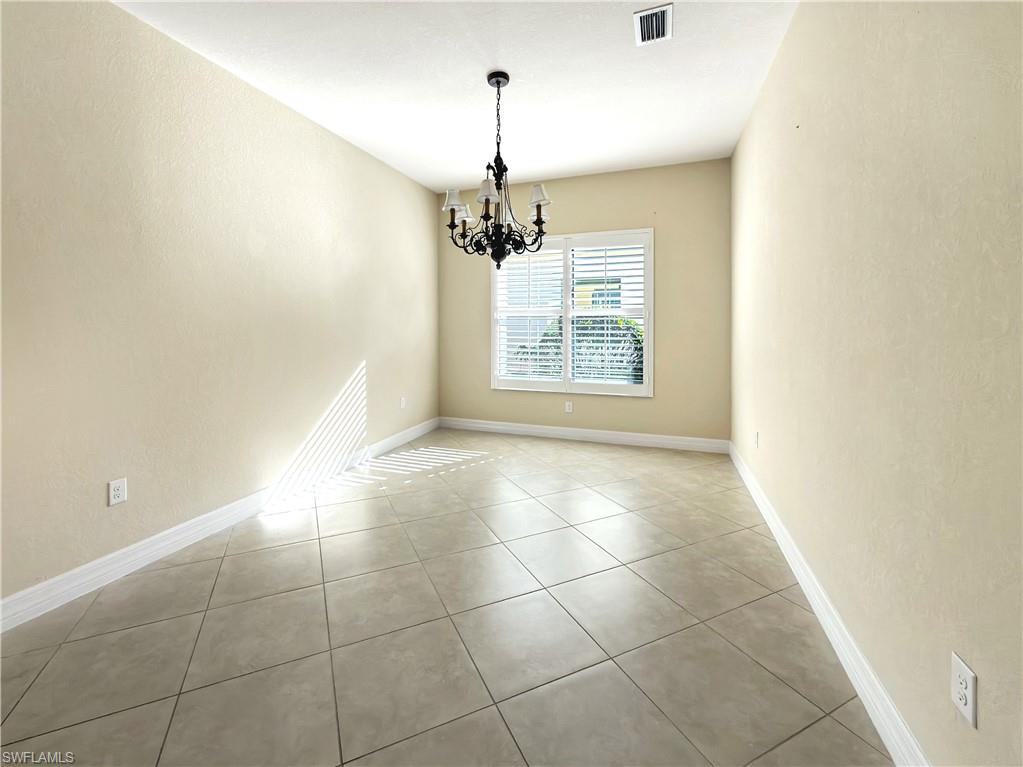3809 Columbia CT