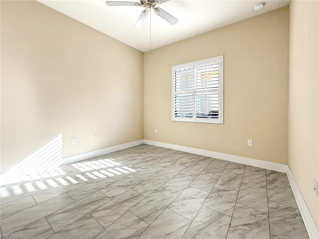 3809 Columbia CT