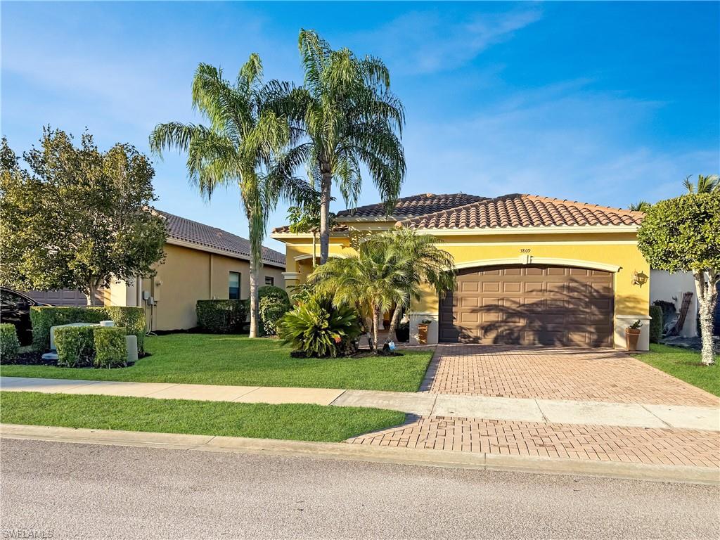 3809 Columbia CT