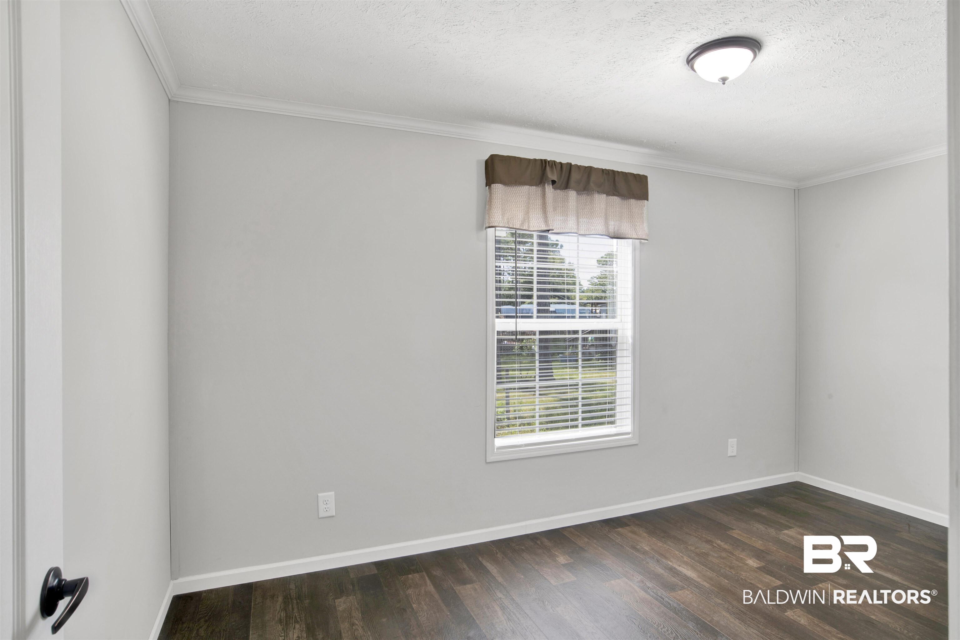 24512 Wood Glen Drive
