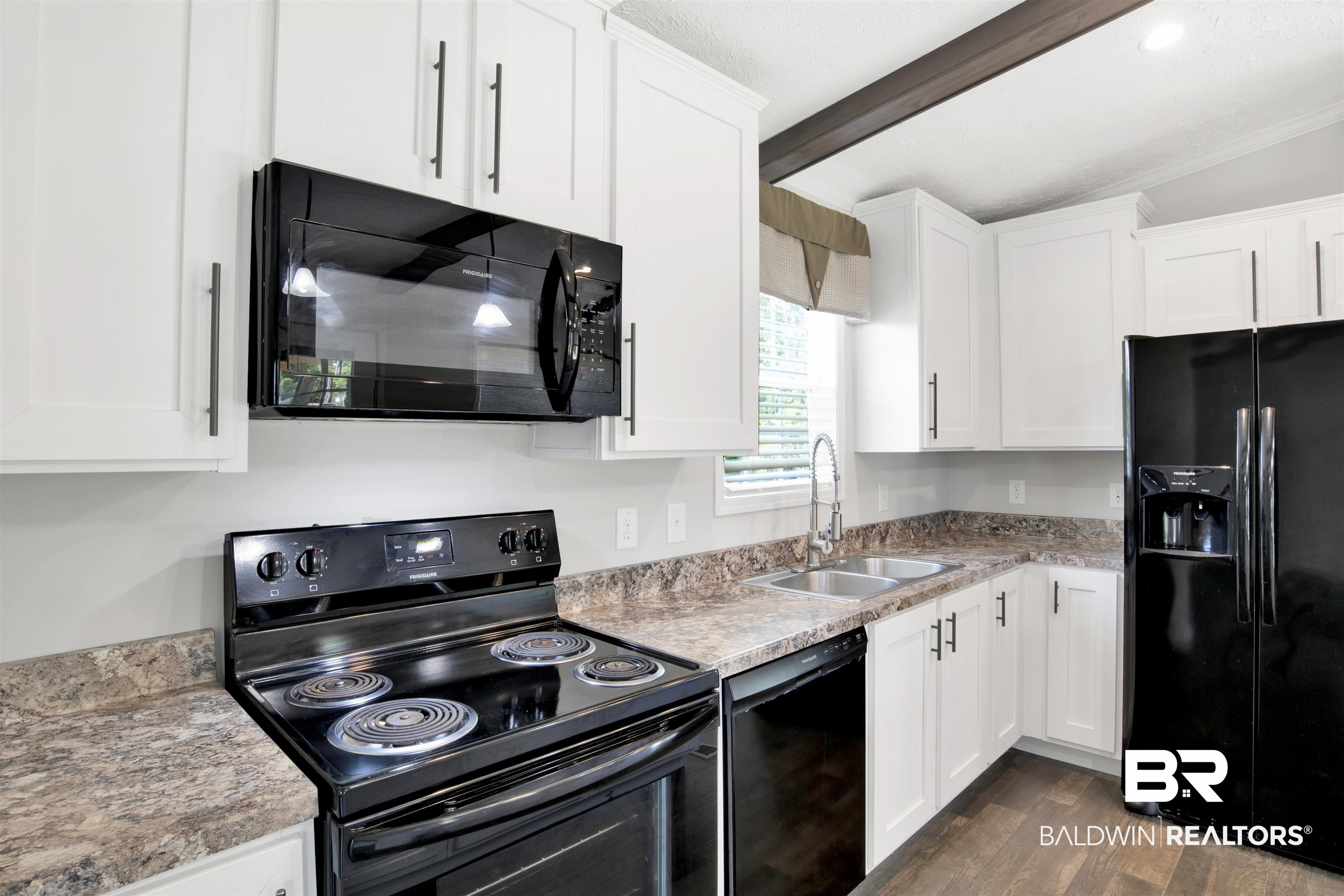 24512 Wood Glen Drive