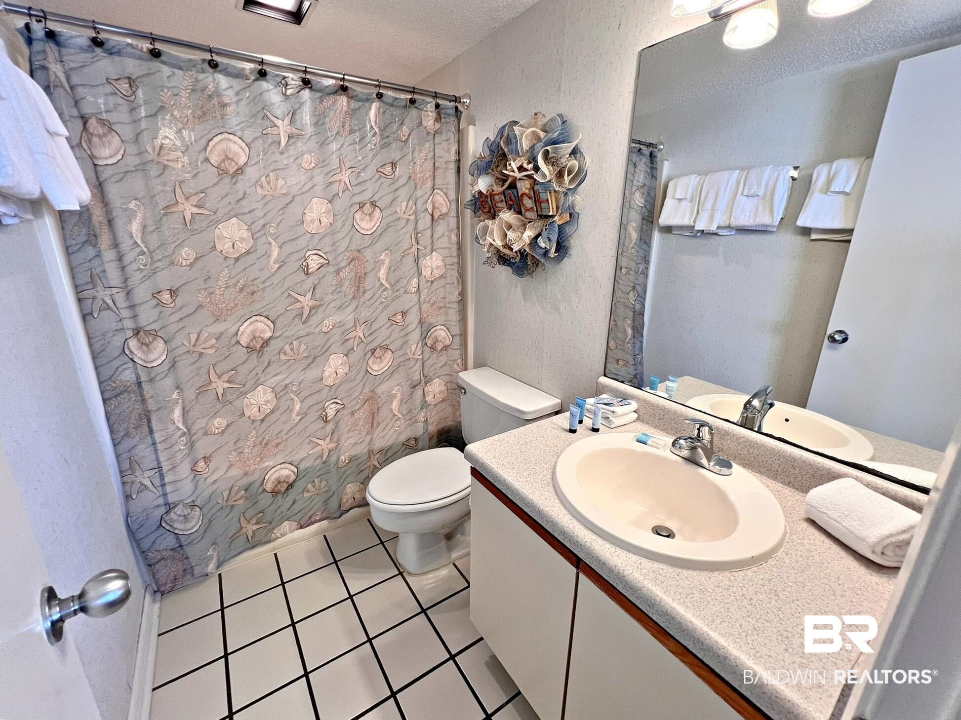 1027 W Beach Boulevard 412