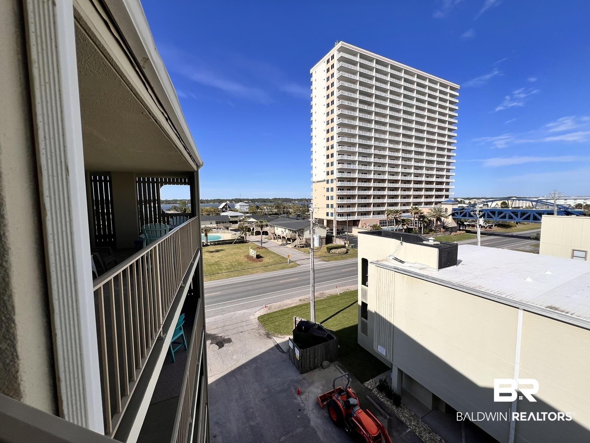 1027 W Beach Boulevard 412