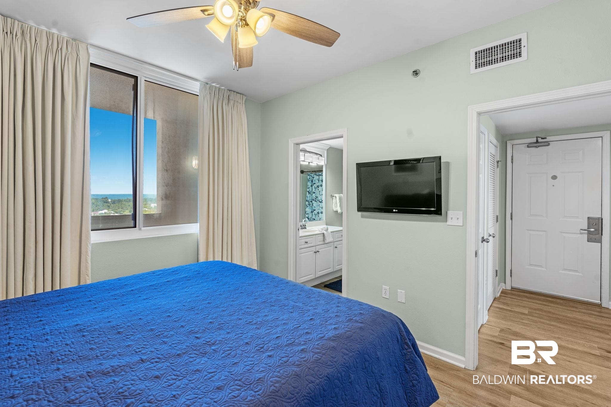 375 Beach Club Trail B1004