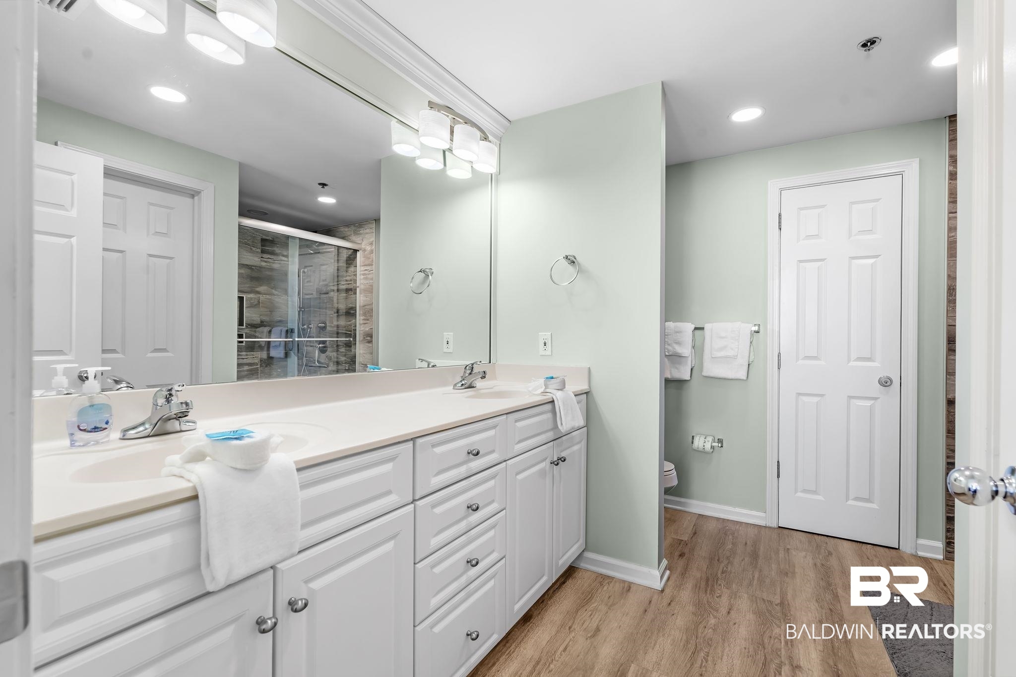 375 Beach Club Trail B1004