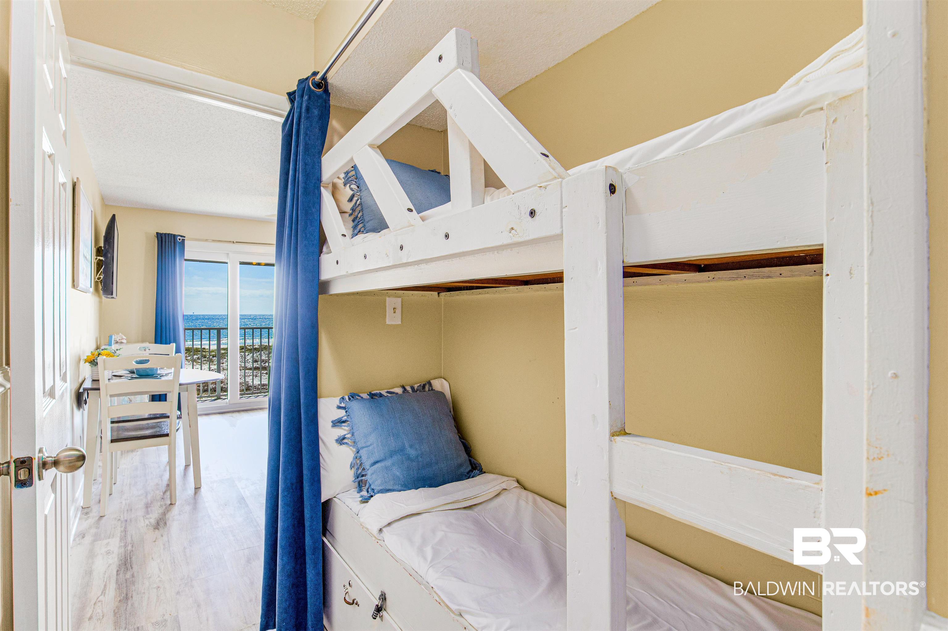 400 Plantation Road 1303