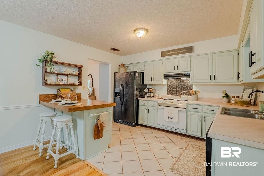 9560 County Road 99