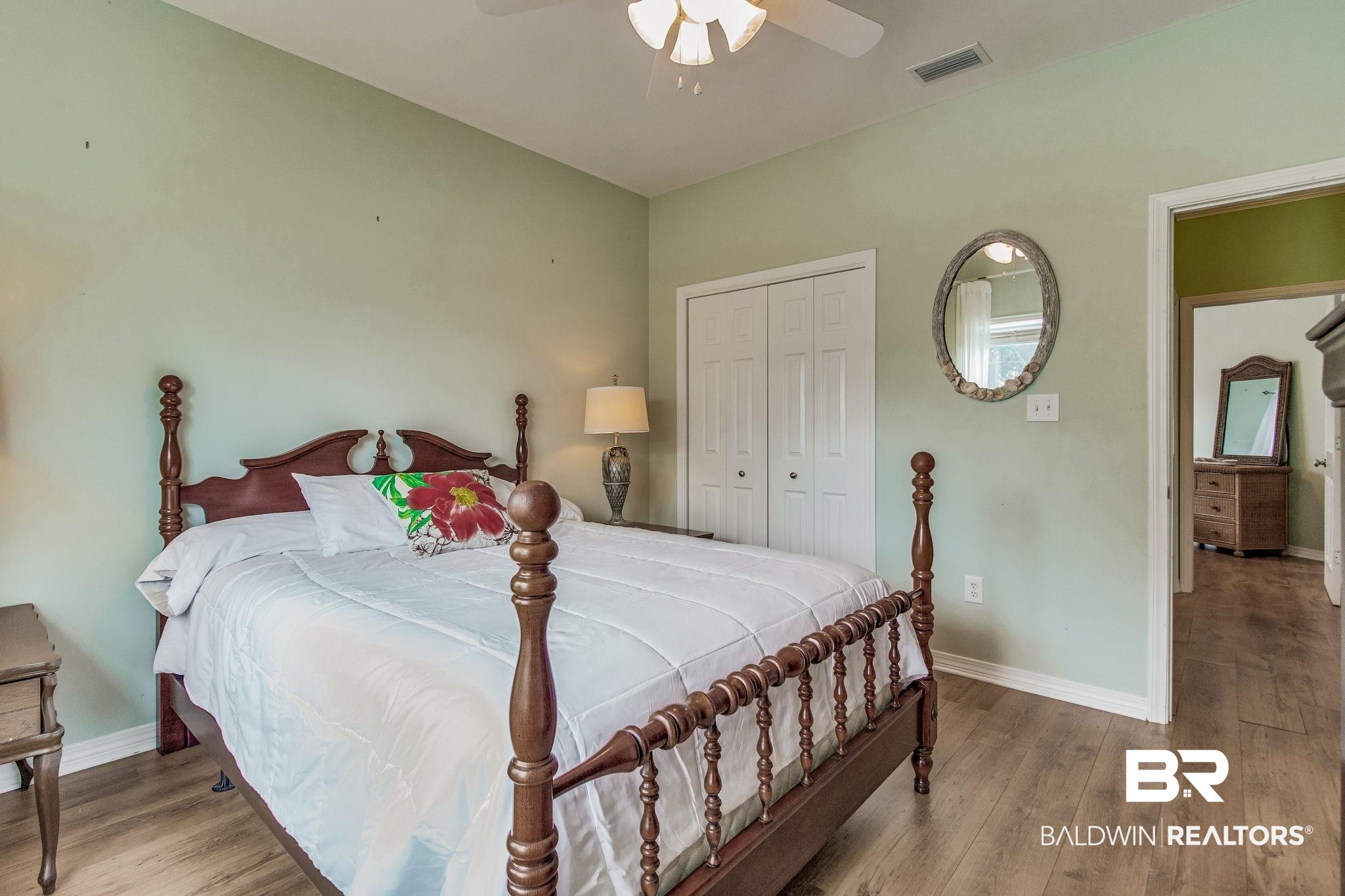 5473 Pensacola Avenue
