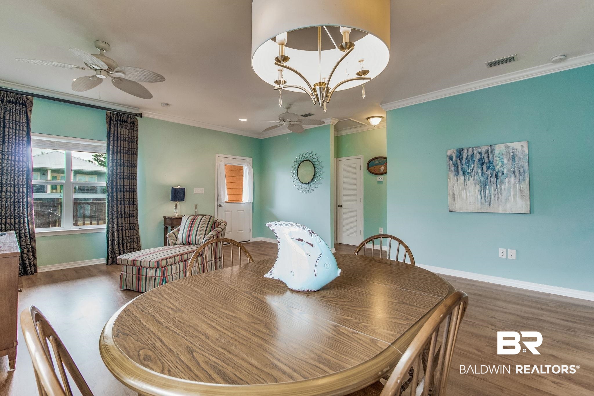 5473 Pensacola Avenue