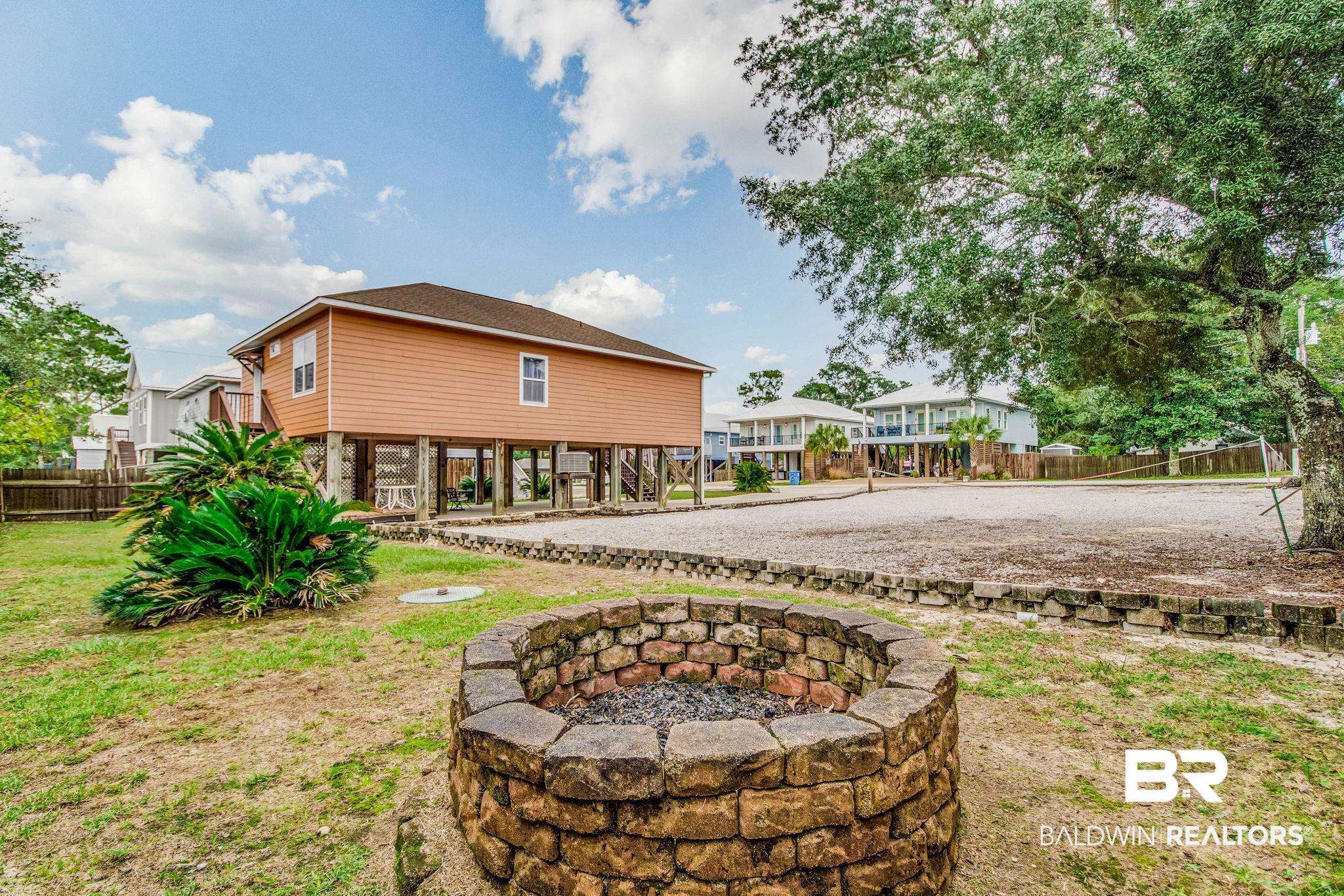 5473 Pensacola Avenue