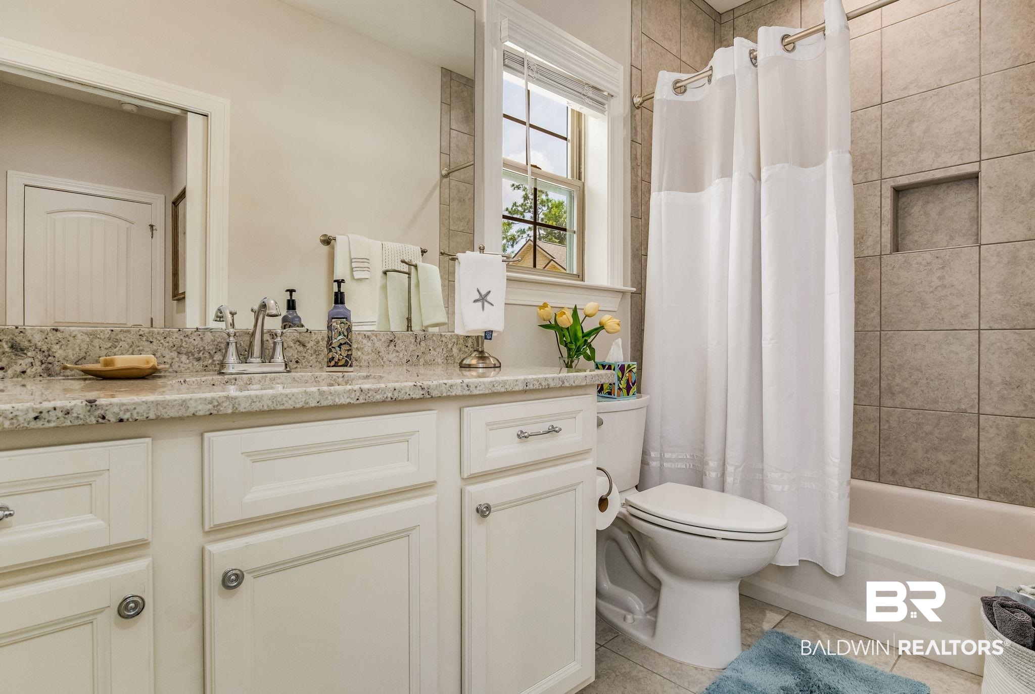 303 Holmes Avenue 303