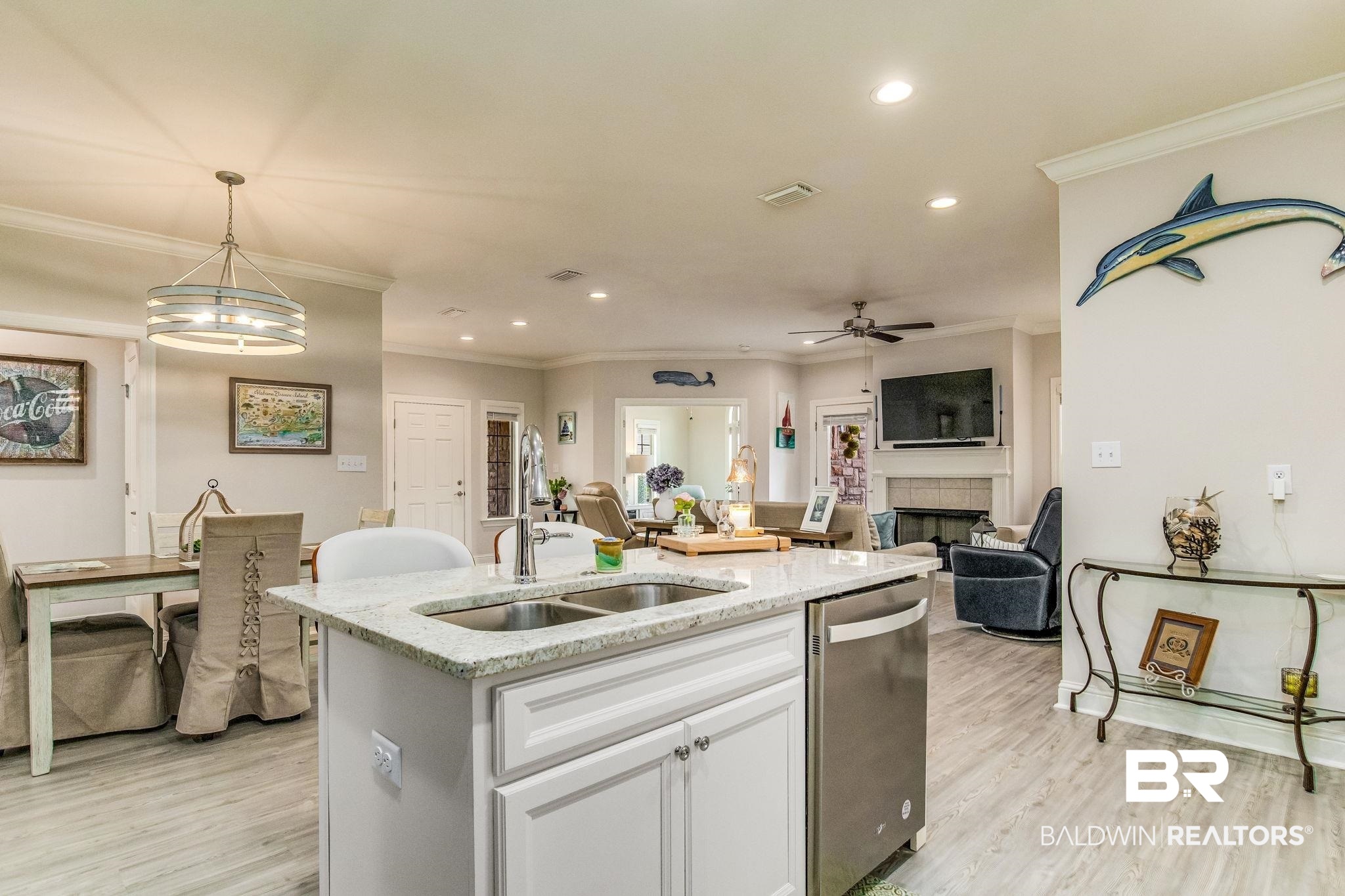 303 Holmes Avenue 303