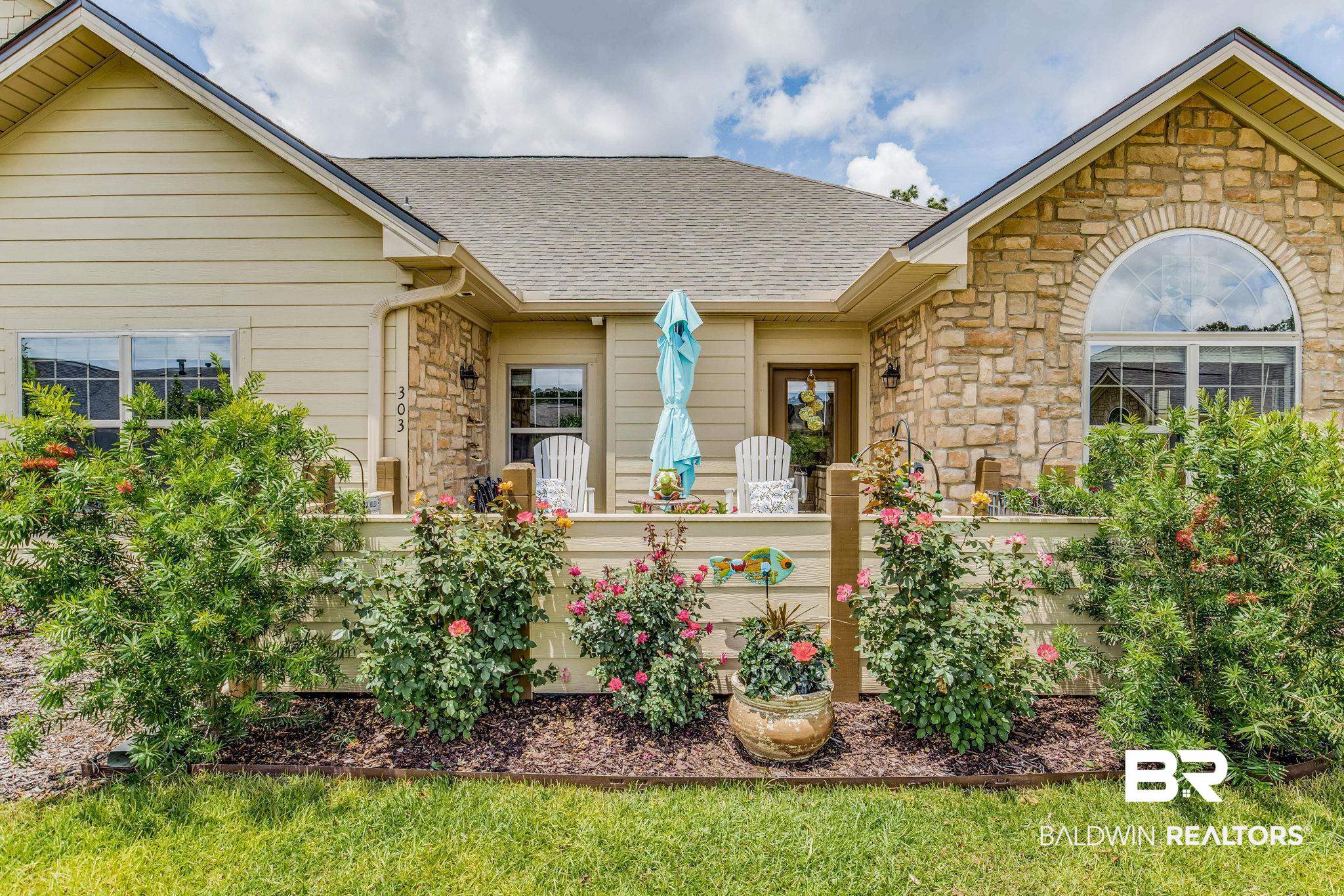303 Holmes Avenue 303