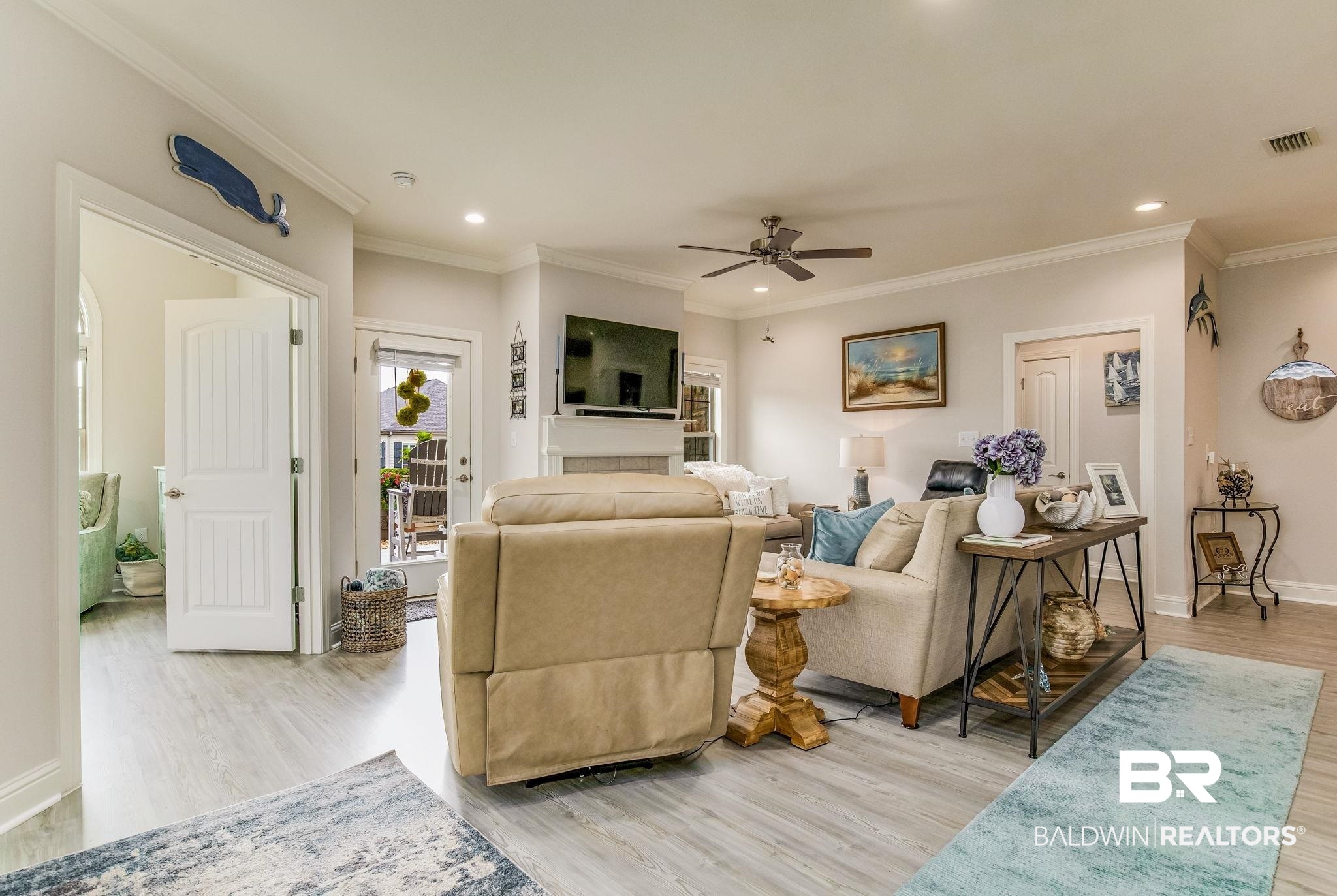 303 Holmes Avenue 303