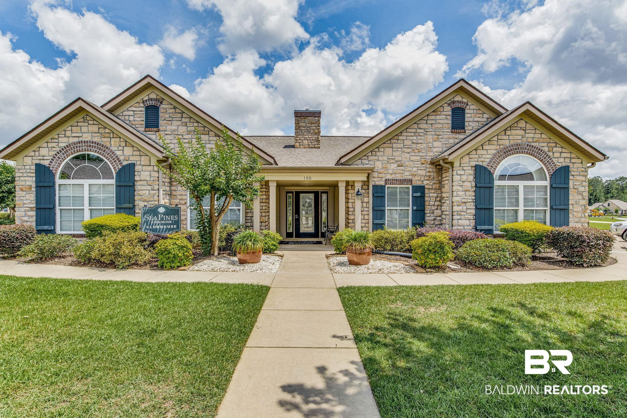 303 Holmes Avenue 303