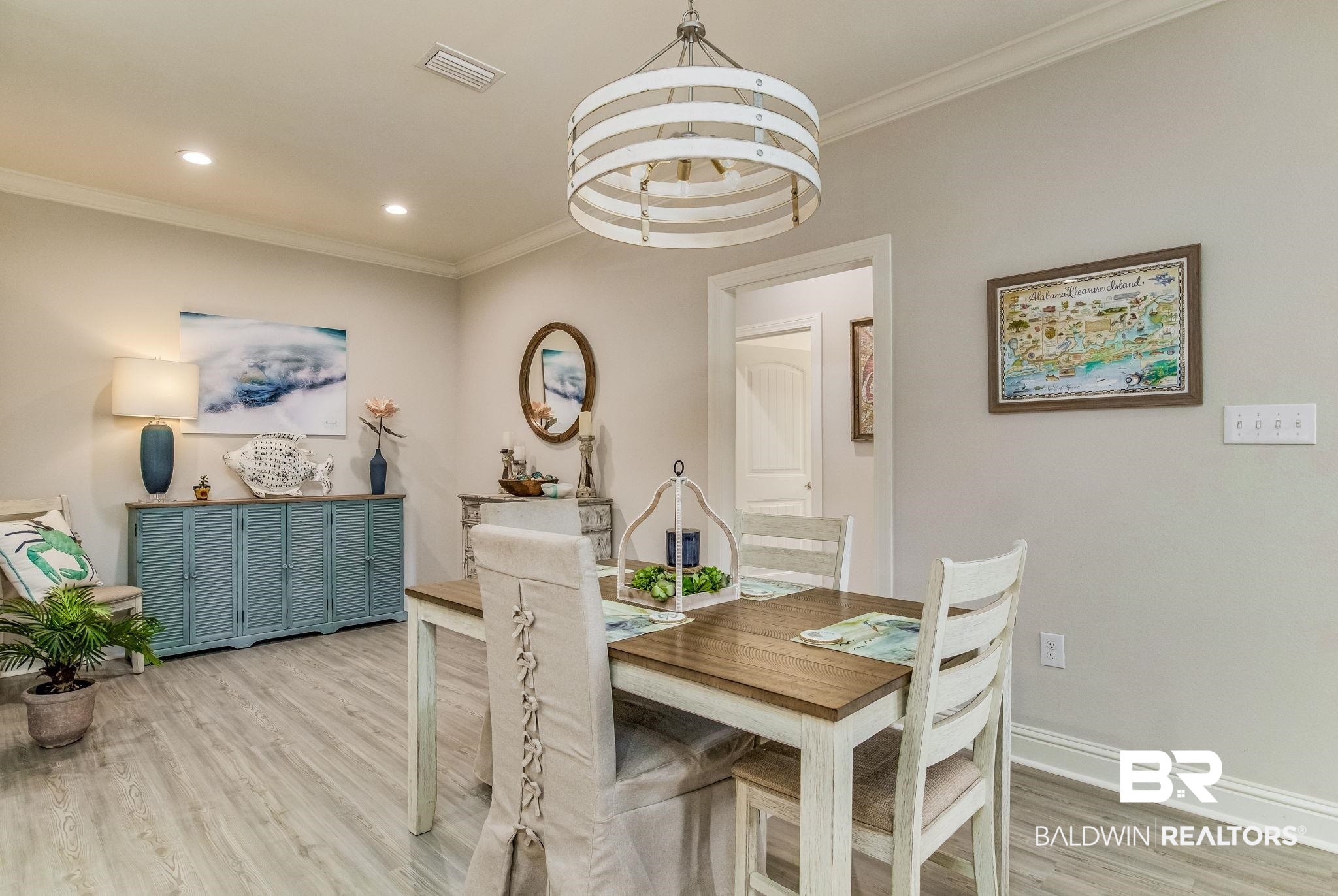303 Holmes Avenue 303