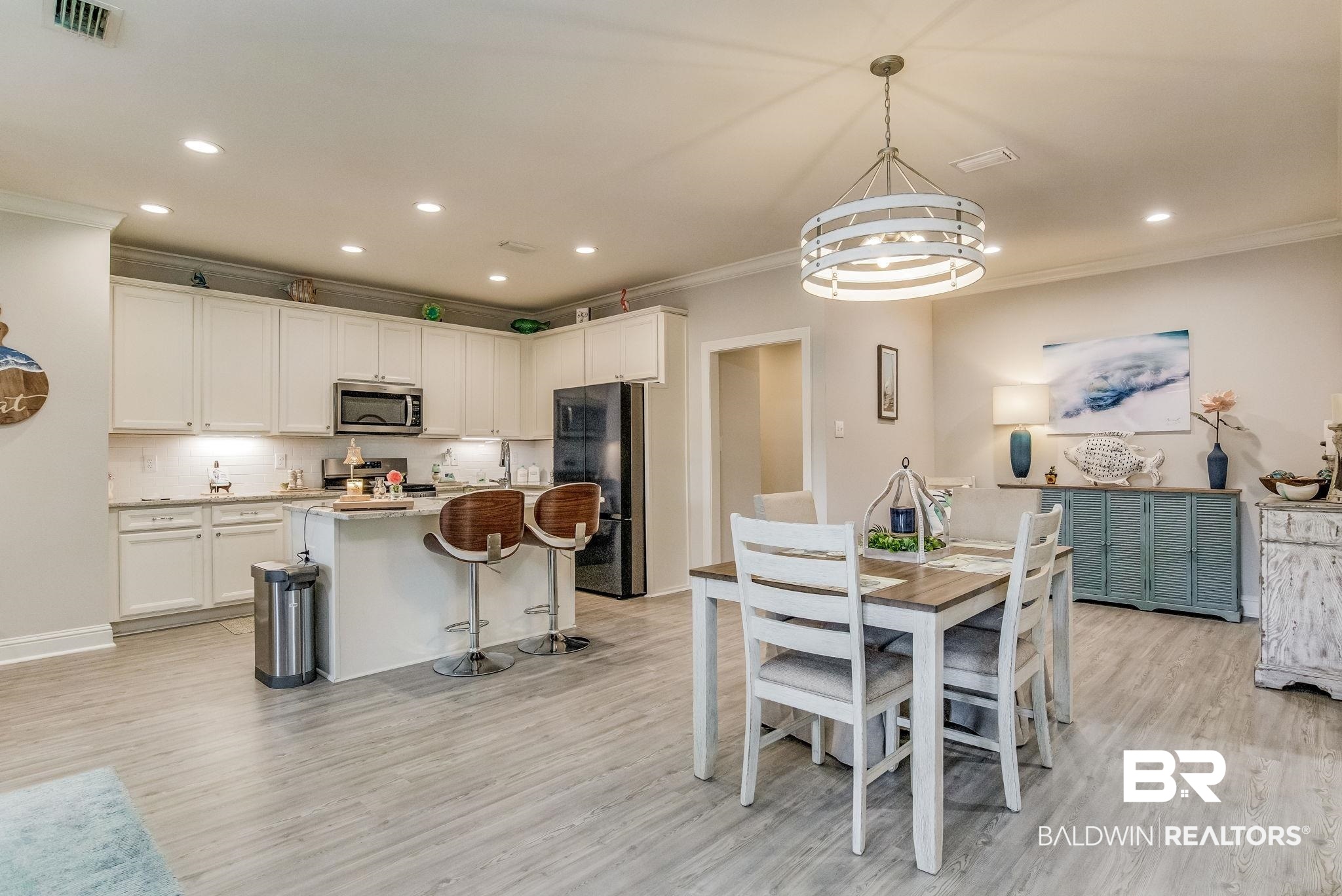 303 Holmes Avenue 303