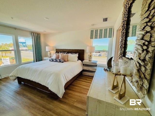 4009 Blue Water Drive