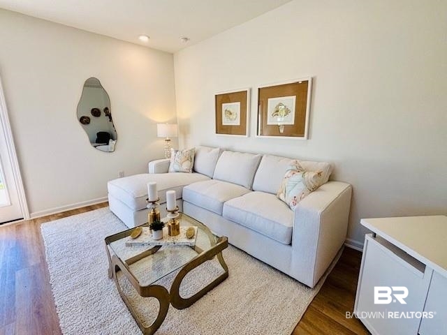 4009 Blue Water Drive