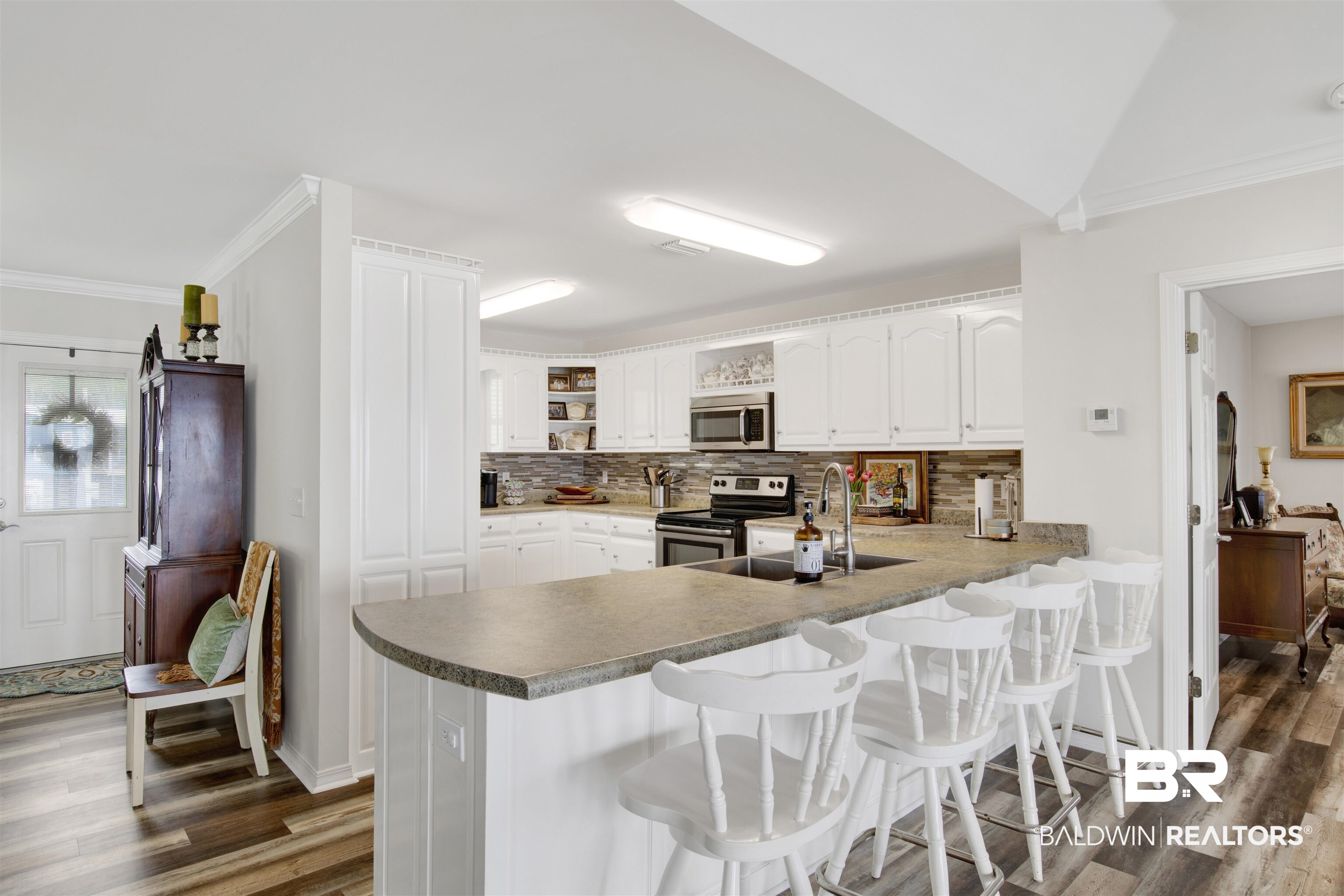 7685 Bay Shore Drive