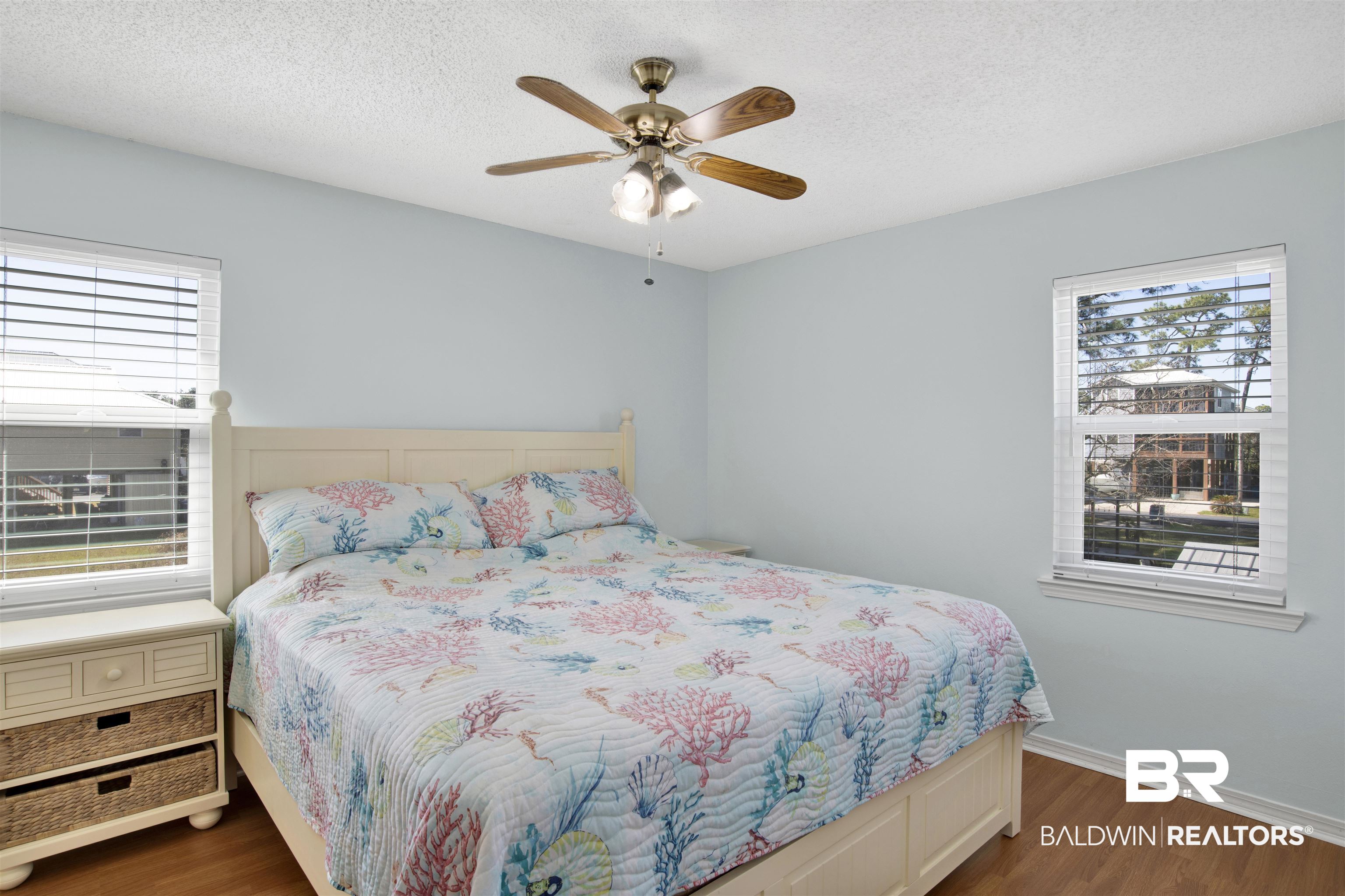 5691 Pensacola Avenue