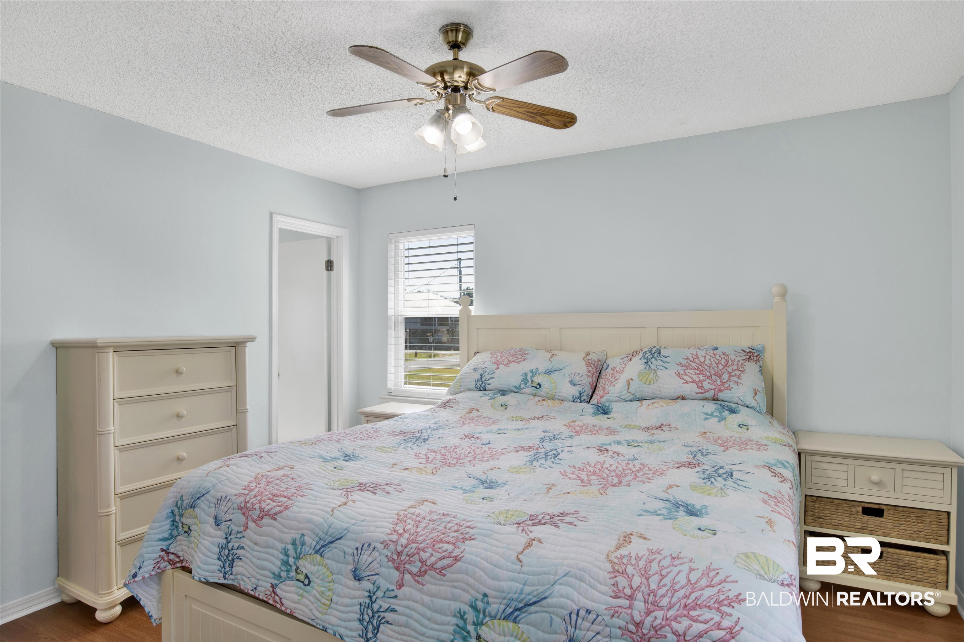 5691 Pensacola Avenue