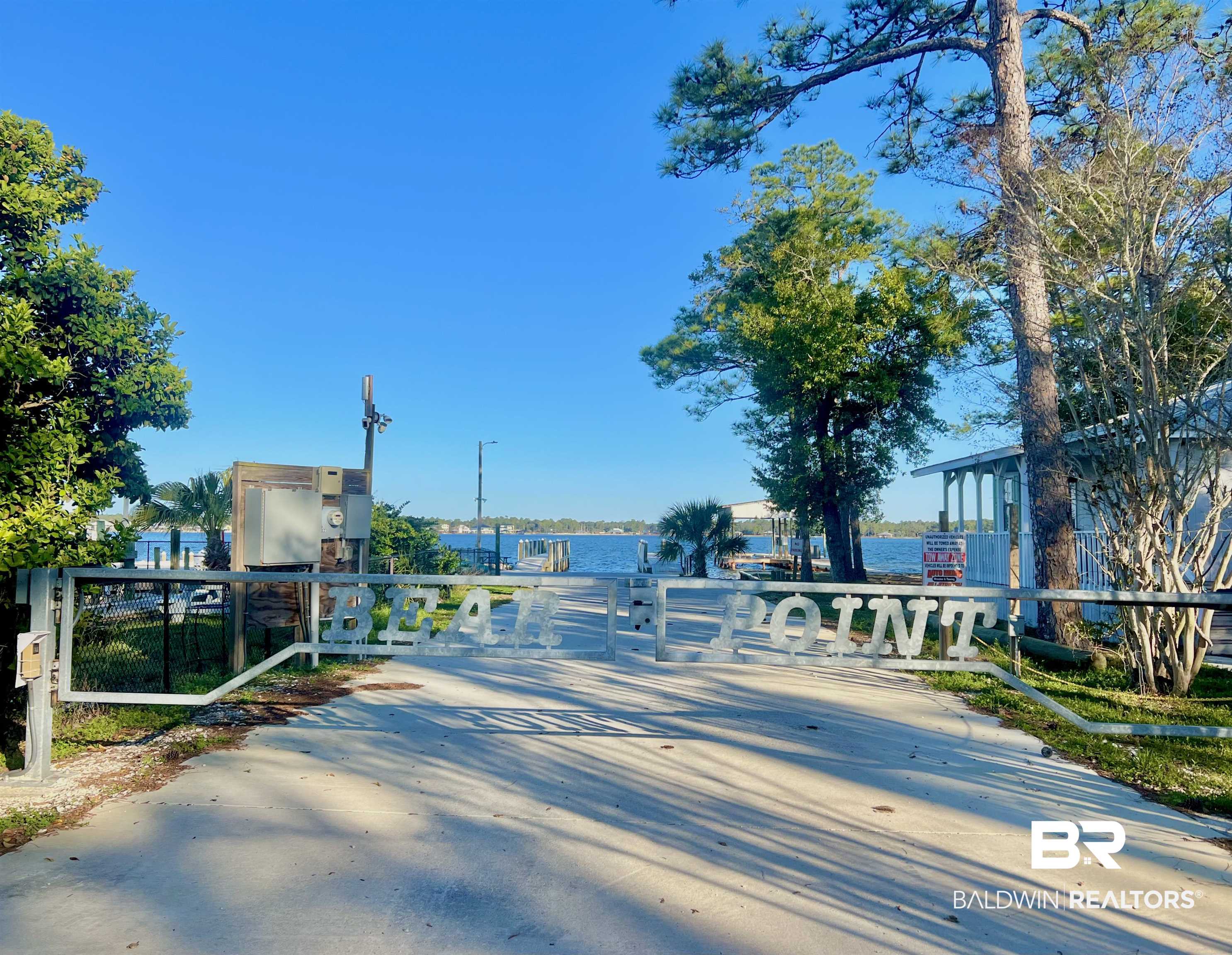 5691 Pensacola Avenue